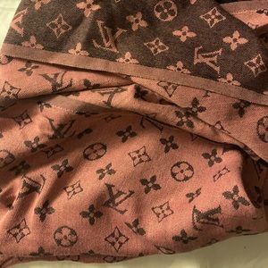 Louis Vuitton scarf